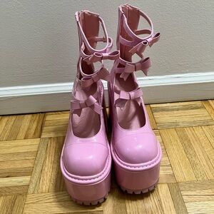 Pink Dollskill boots
